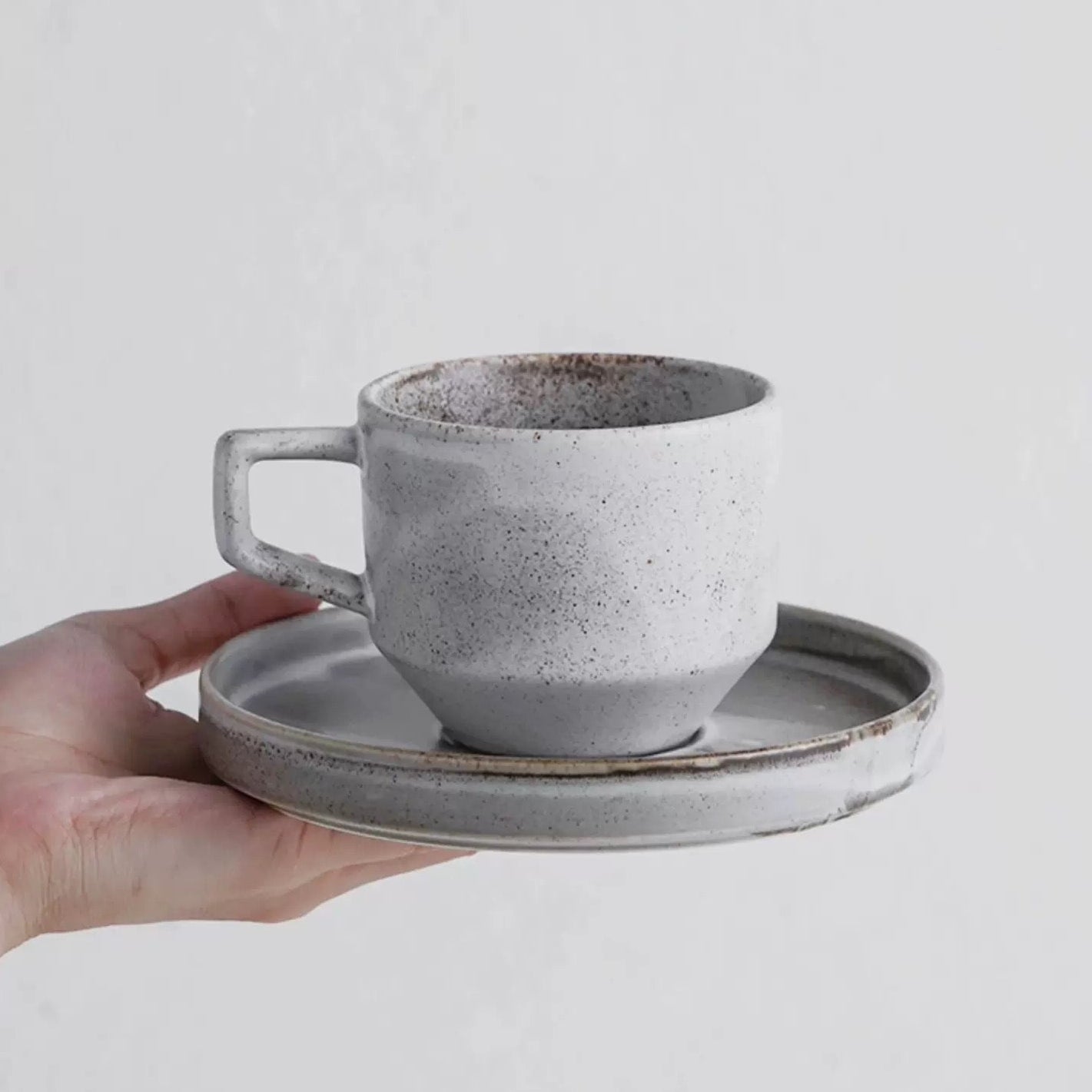 Ceramic cup and saucer 